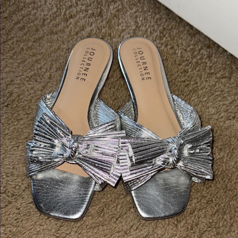 Journee Collection Metallic Silver Bow Mules